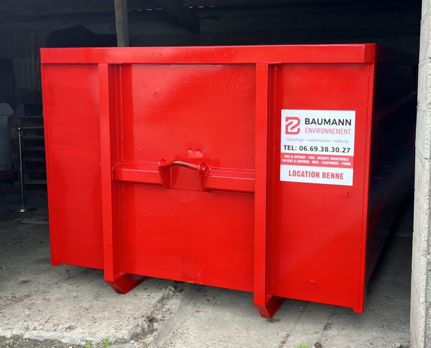 Location de benne pour stockage temporaire à Nantes